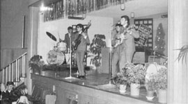 Johnny Campbell and The Detours (Laredo Nitespot)