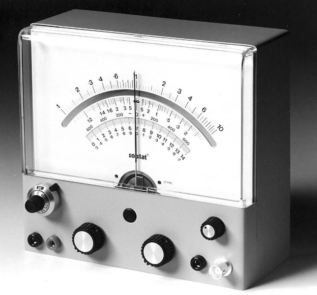 SOLSTAT MS-32B Regulated Triple DC Power Supplies